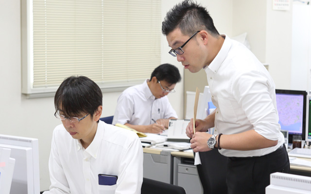 大阪・名古屋に拠点